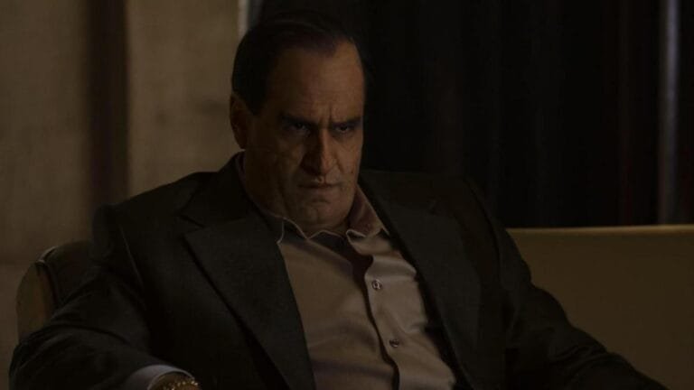 voce-achou-que-o-pinguim-era-so-charme-colin-farrell-vira-padre-durao-em-filme-violento-dos-irmaos-r